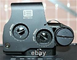 EOTech EXPS-03 Holographic Red Dot Sight & G33. STS 3X Magnifier in Hard Cases