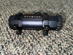 Leupold Gilmore Red Dot Sight with Mount