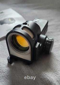 Meprolight M21 Triangle Tritium Illum Reflex Red Dot Sight with M21 Illuminator