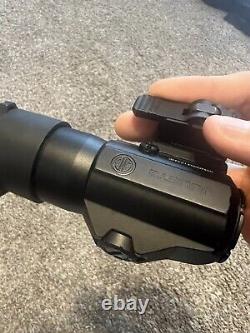 Sig Sauer Juliet3 3x24mm, Red Dot Sight Magnifier Excellent condition-SOJ31001