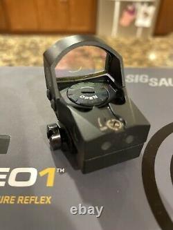 Sig Sauer ROMEO1 Reflex Sight 3MOA Red Dot SOR11001 Glock MOS Mount Shroud