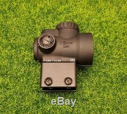 Trijicon 1x25mm MRO 2.0 MOA Red Dot Sight & High Mount Black MRO-C-2200006