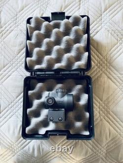 Trijicon MRO 1x25 Red Dot Sight 2.0 MOA Red Dot Full Cowitness Mount EXCELLENT