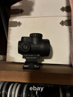 Trijicon MRO 1x25 Red Dot Sight Giesle Pic Mount