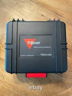 Trijicon MRO Red Dot Rifle Sight. Only Used 3 Times Condition is Excellent