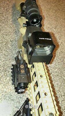 Vector Optics Omega Tactical 8 Reticle Red/Green Dot Sight with QD Mount EO Tech